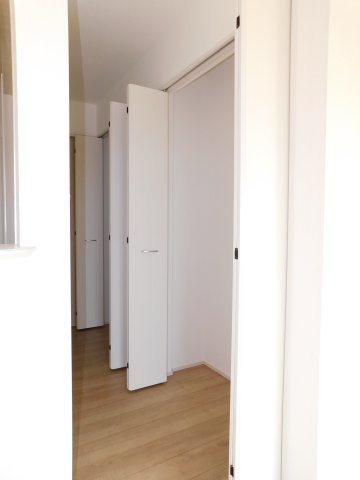 名古屋市港区藤高１丁目の新築一戸建の収納|◇パントリー＆収納◇　　日用品や食料品などのストックに便利です♪