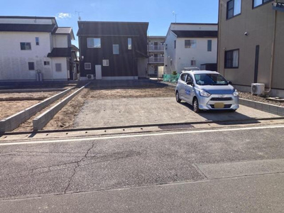 【外観】 | 島田市旭3丁目 新築一戸建て 1号棟 | 現在建築中の外観画像です。ご内覧は同じメーカーの完成物件へご案内いたしますので、いつでもご相談ください！