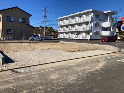 【外観】 | 島田市旭3丁目 新築一戸建て 2号棟 | 現在建築中の外観画像です。ご内覧は同じメーカーの完成物件へご案内いたしますので、いつでもご相談ください！