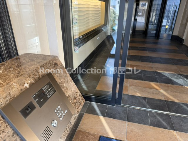 プレサンス名古屋STATIONディーヴァのエントランス|※同物件他部屋写真
反転、色違いの場合有
現況優先