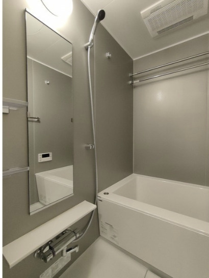 コンフォリア上目黒の浴室