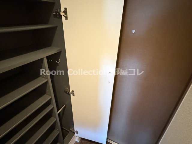 プレサンス名古屋STATIONビジュの玄関|※同物件他部屋写真
反転、色違いの場合有
現況優先