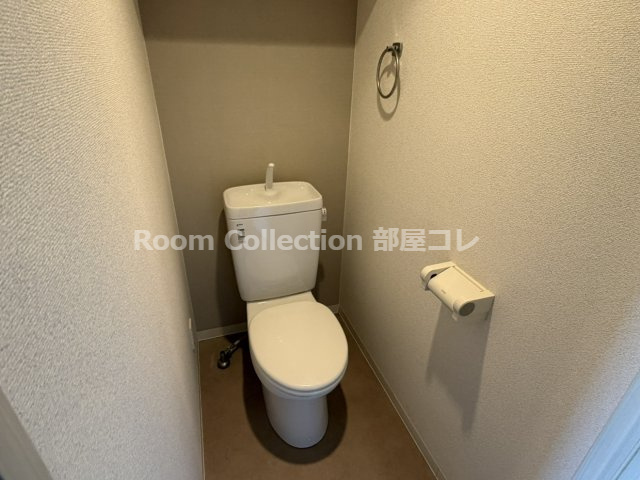 プレサンス名古屋STATIONビジュのトイレ|※同物件他部屋写真
反転、色違いの場合有
現況優先