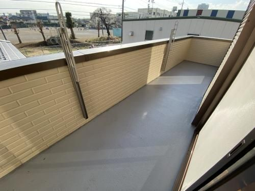 久米川ハウスのバルコニー