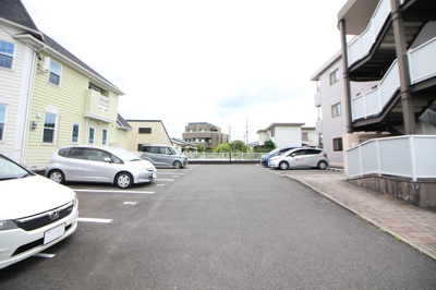 【駐車場】 | ルミエール貝白