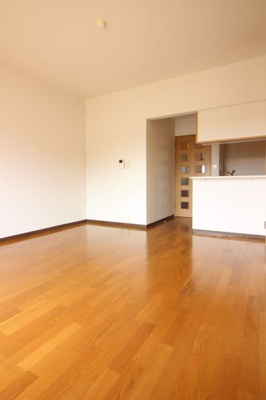 【居間・リビング】 | ルミエール貝白