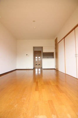 【居間・リビング】 | ルミエール貝白