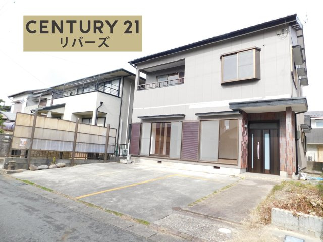 愛西市稲葉町米野の中古一戸建の外観|☆新規内外装リフォーム済☆　　いつでもご案内出来ます♪（お問合せ当日、平日、水曜、夜間の見学でもＯＫ）　南向き！　敷地５０坪超！　建坪４０．５８坪！　駐車並列３台ＯＫ！　６ＬＤＫ♪