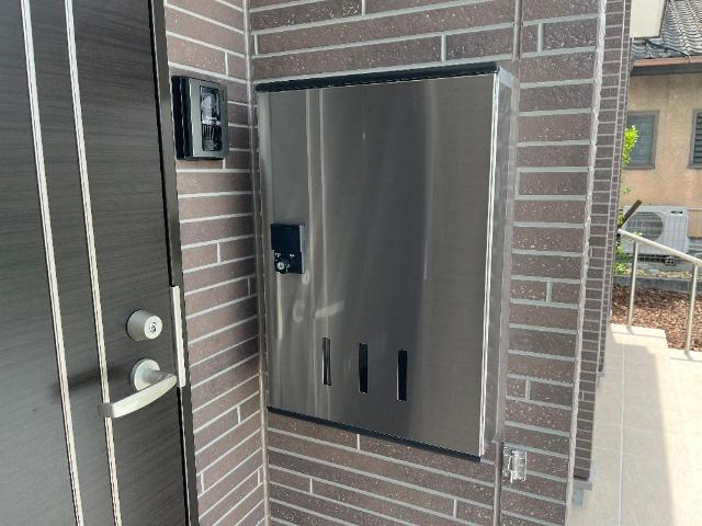 プレミアムＭＩＮＩの設備|宅配ボックス（イメージ）