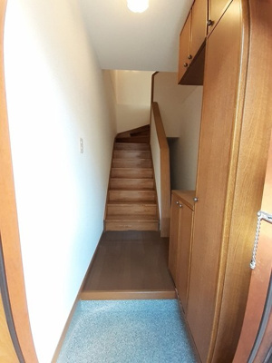 【玄関】 | エスポワール寒田Ｃ