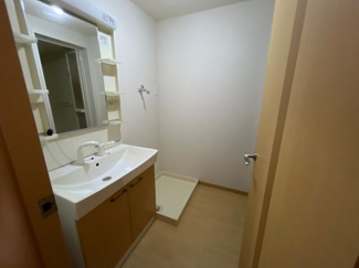 【洗面所】 | ラヴィアンローズＳ | 洗髪洗面化粧台