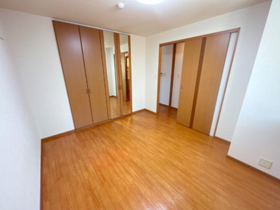 【内装】 | ルミナスハイツ市川 | 洋室