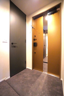 【玄関】 | ザ・ライオンズフォーシア外神田 | ※写真は同タイプ住戸です。