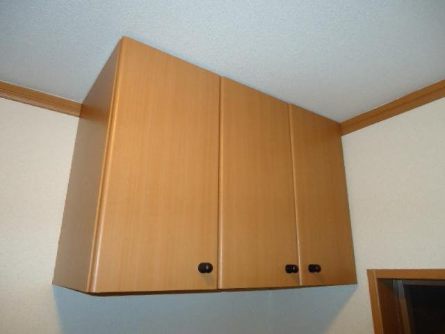 プランドール光円のその他|玄関収納　上段