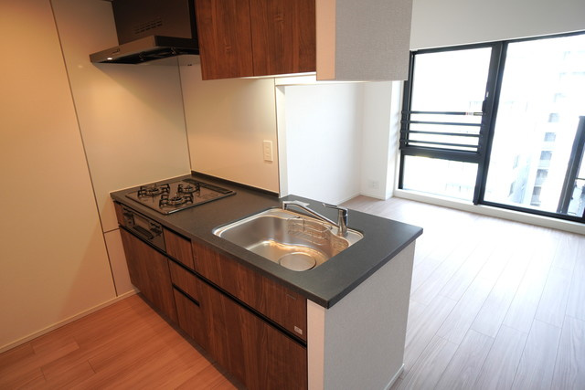 リビオメゾン新大橋のキッチン|※写真は同タイプ住戸です。