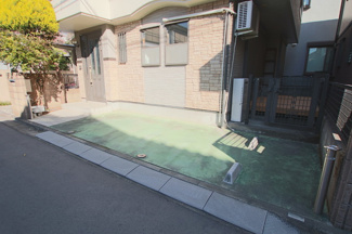 駐車場付き無料です♪