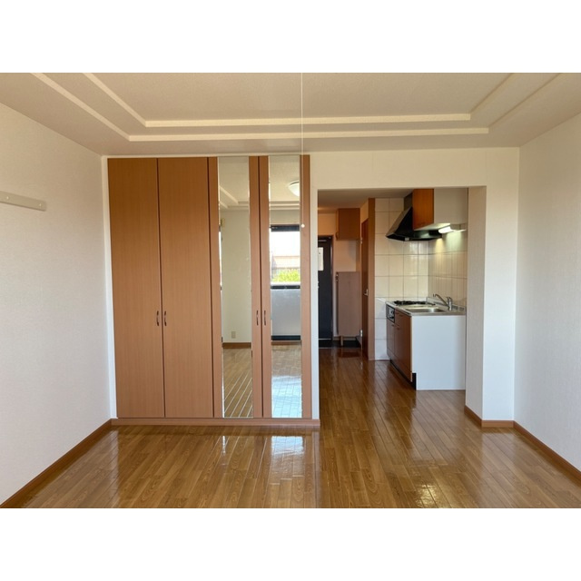 メゾン土貴野の居間・リビング