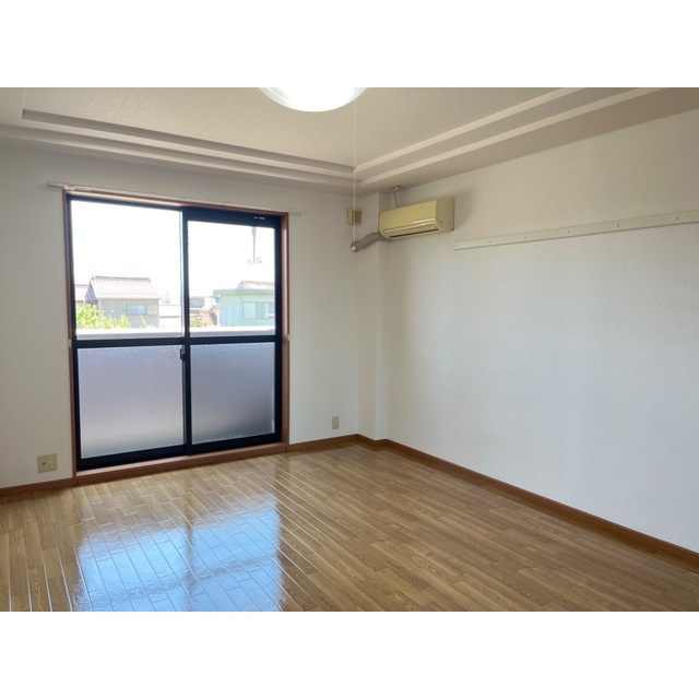 メゾン土貴野の居間・リビング