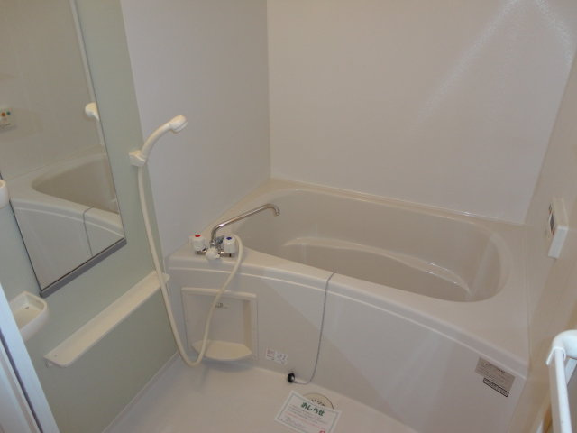 ブリアンアヴニール二上の居間・リビング