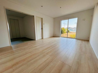 【居間・リビング】 | 写真は同社施工例です。