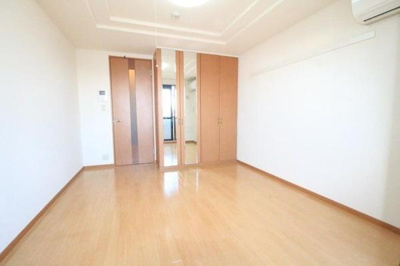 【洋室】 | ルミナスコート・二ツ橋 | 写真は別のお部屋のものです。