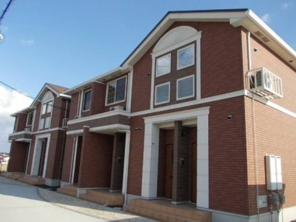 出雲市大塚町のアパートの外観