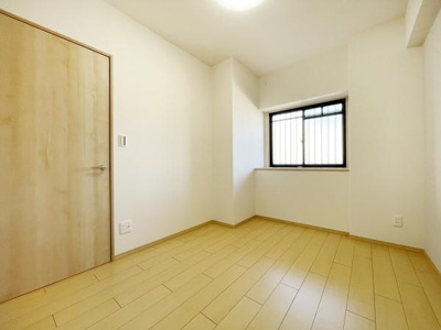 【洋室】 | APAガーデンコート鳳西壱番館 | 明るい陽射しが射し込む心地良い空間です♪