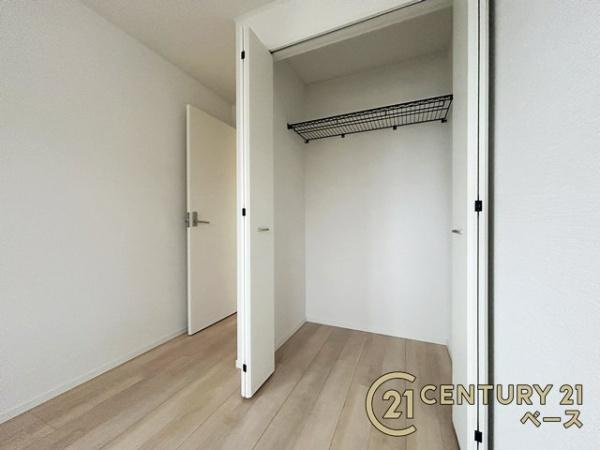 クレイドルガーデン龍田 １号棟 ／新築一戸建の洋室|各居室に収納がございます！