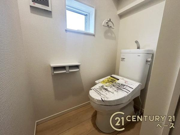 クレイドルガーデン龍田 １号棟 ／新築一戸建のトイレ|■従来品と比べ約７０％も節水タイプのトイレです！１階・２階共にウォシュレット付き！■