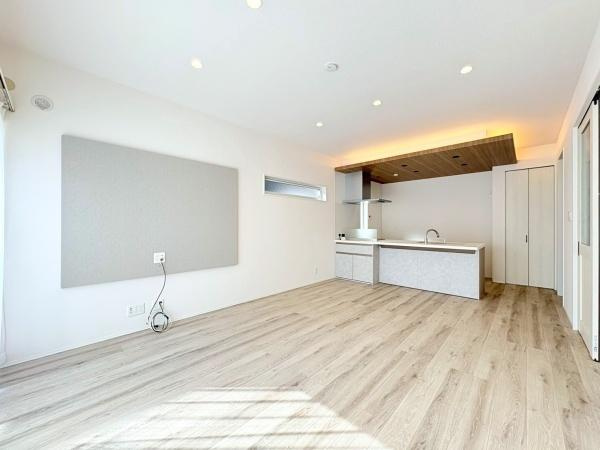 横須賀市津久井１丁目の中古一戸建の居間・リビング