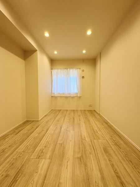 レイディアント横濱ユーロヒルズの洋室