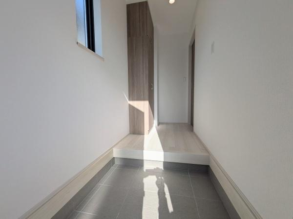 【玄関】 | 垂水区塩屋北町4丁目　新築戸建　A号棟