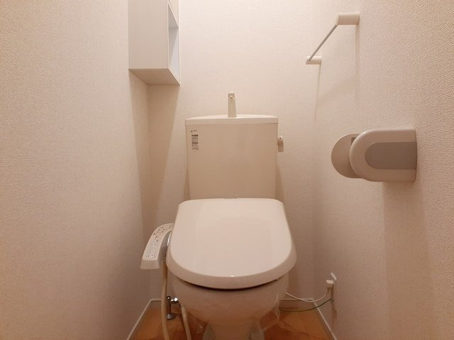 アッシュ８　Ｃのトイレ|コンパクトで使いやすいトイレです