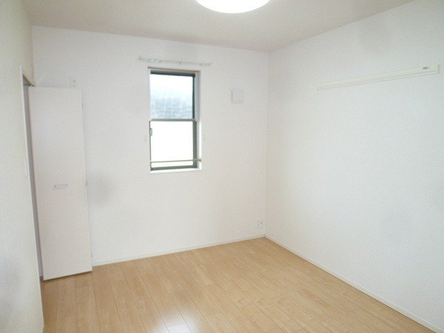 Ｒｅｖｉｖｅ８９　Ｗｅｓｔの内装|過ごしやすい室内です