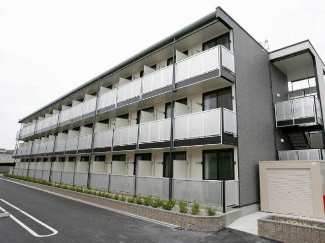 レオパレスサンカレッジの外観