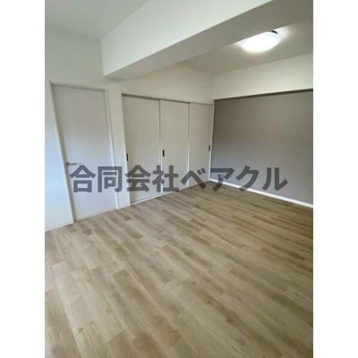 【洋室】 | ハウスオブローゼⅢ | 個人の部屋や寝室として使える洋室です