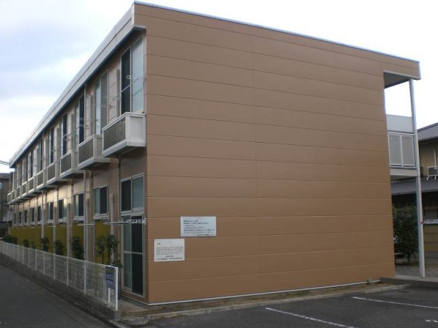 レオパレス萩原天神の外観
