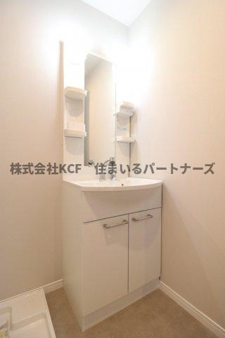 アシスト久留米西町の独立洗面台|独立洗面台、朝の身支度には欠かせません
