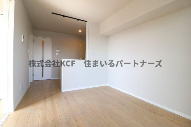 アシスト久留米西町の居間・リビング|こちらのリビングで趣味の時間をお楽しみください