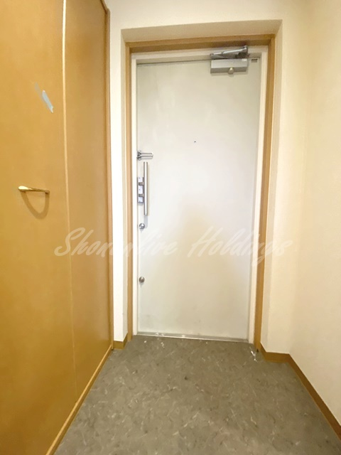 藤沢市遠藤の賃貸マンションの玄関|清潔感のある玄関です♪