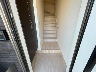 サクラーレ長坂の玄関|玄関（イメージ）