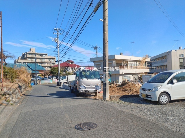 祝　成約済み　八王子市　打越町　新築戸建て　５期の前面道路含む現地写真|～仲介手数料無料☆八王子ひなた不動産～八王子市打越町　新築戸建て