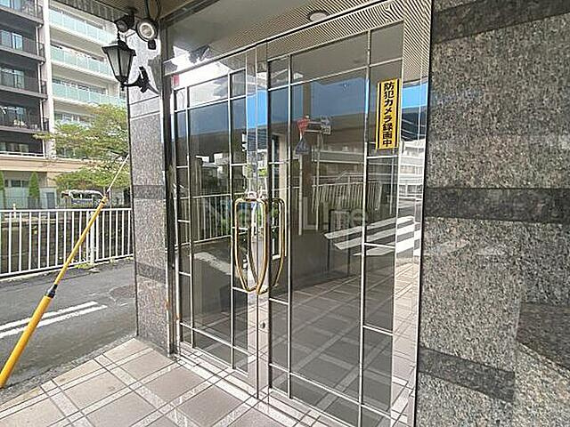 シンベルク横濱のエントランス