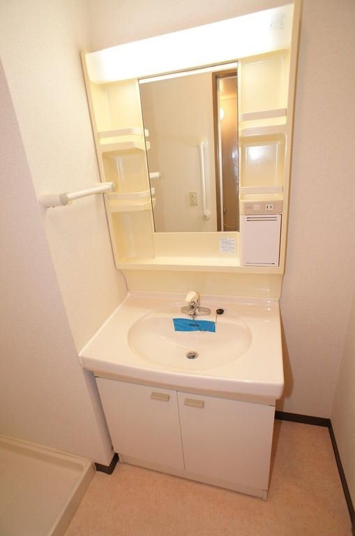 シンベルク横濱の洗面所