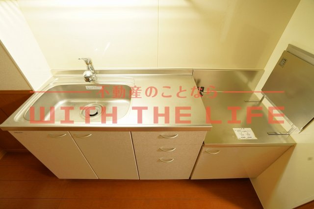 ラ・マーシャ【キャッシュバック対象物件】のキッチン|コンパクトなキッチンで掃除もラクラク