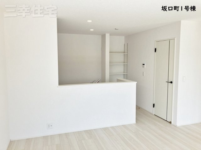 碧南市坂口町1号棟のダイニング|リビングダイニング16帖