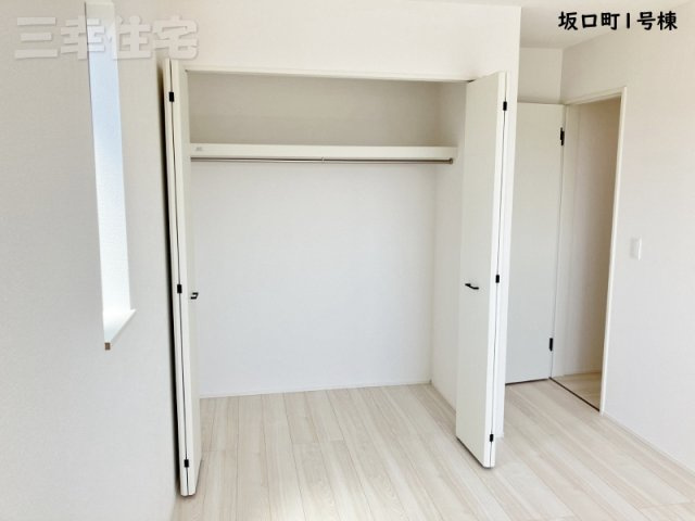 碧南市坂口町の収納|洋室の収納
