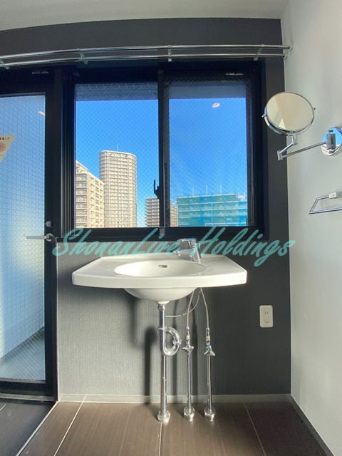 ヴィヴァントの洗面所|明るい洗面所です