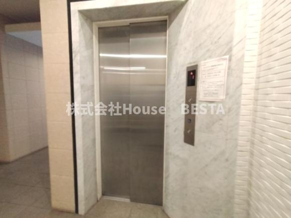 アルファレガロ神戸ウエストのロビー