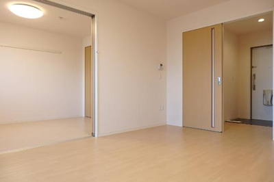 【居間・リビング】 | アヴァンティ三国ヶ丘Ⅱ | リビング